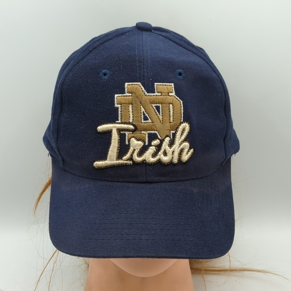 Vintage Notre Dame Fighting Irish Snapback Hat Top of the World TOW Navy Blue